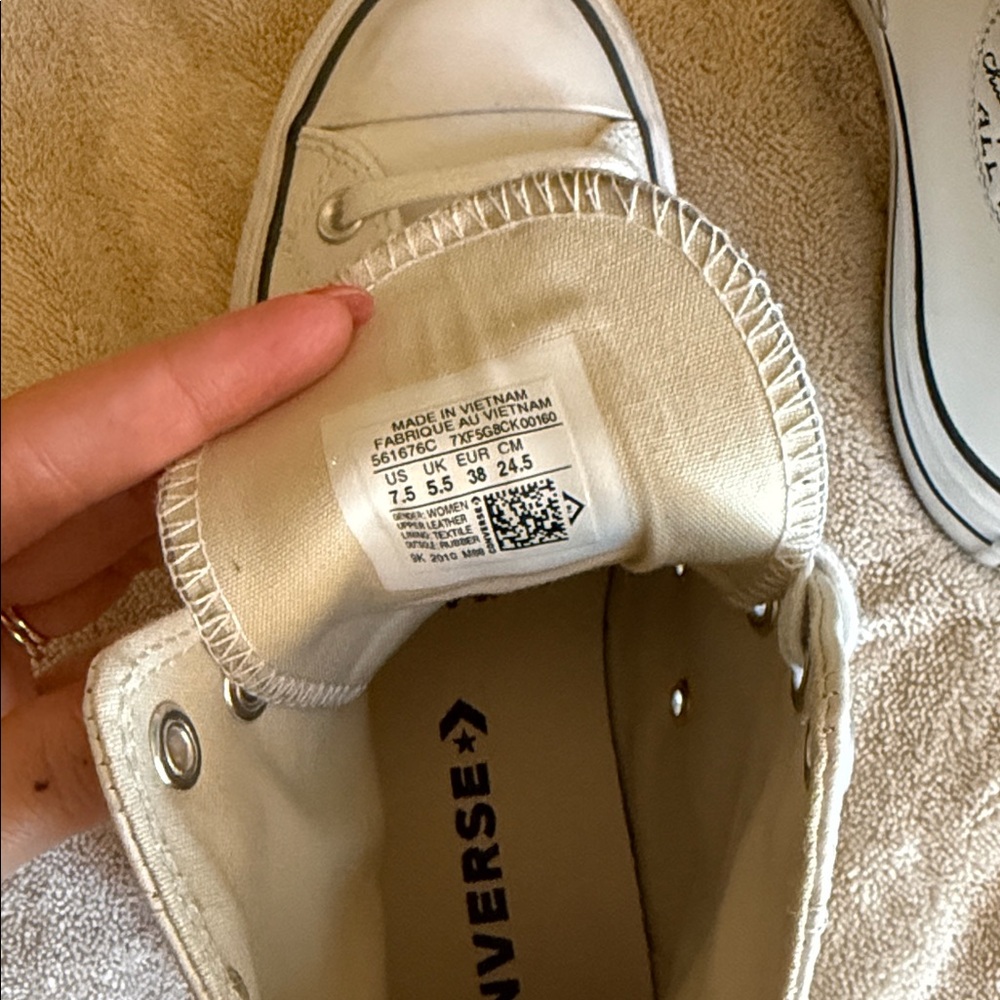 Converse White High-Top Leather Sneakers - Picture 5 of 5